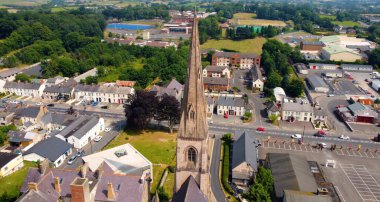 Kutsal Üçleme Kilisesi 'nin Hava Fotoğrafı Cookstown Co Tyrone Kuzey İrlanda