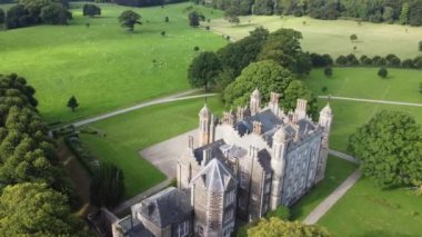 Glenarm Şatosu ve Village County Antrim N Ireland 