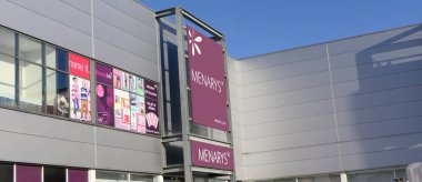 Menarys Lidl logosu Laharna Perakende Parkı Larne Co Antrim Kuzey İrlanda 'da.