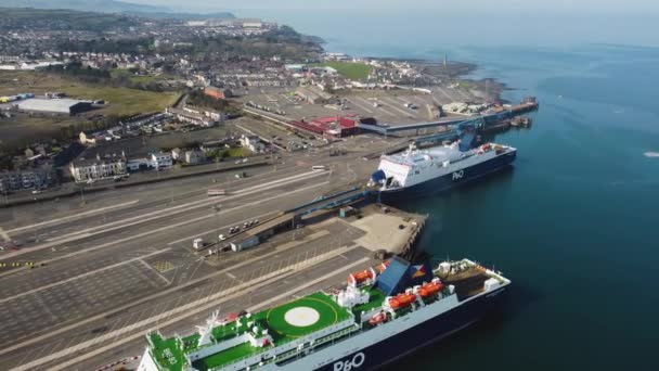 Car Ferry Calzada Europea Highlander Detenidos Larne Cairnryan Escocia Larne — Vídeos de Stock