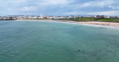 Portrush Plajı Atlantik Okyanusu Kuzey Kıyısı Ortak Antrim Kuzey İrlanda 