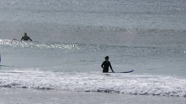 Surfer Und Bodyboarder Genießen Die Wellen Portrush Beach North Coast — Stockfoto