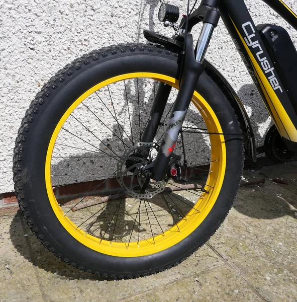 Электрический Велосипед Cyrusher Xf650 Pedal Assist — стоковое фото
