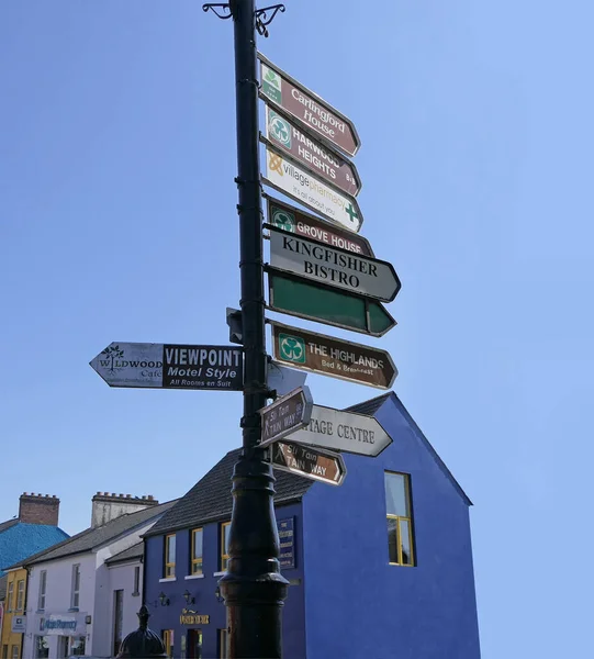 Деловой Дорожный Знак Карлингфорде Лох Лаут Ирландского Моря Ирландии — стоковое фото