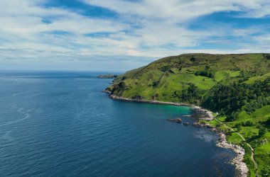 Kuzey Kıyısı Antrim Kuzey İrlanda 'da Murlough Körfezi Panayırı Atlantik Okyanusu' nun havadan çekilmiş fotoğrafı