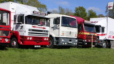 1 Mayıs 2022 'de Shanes Şatosu' ndaki Vintage Araçlar Kamyoneti.