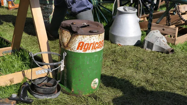 Old Oil Jars Cans Farming Trade Stalls Shanes Castle May — Photo
