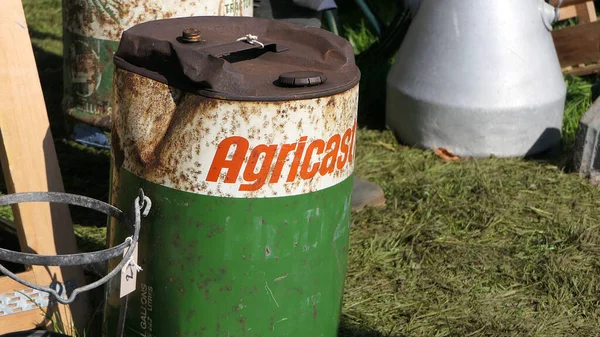 Old Oil Jars Cans Farming Trade Stalls Shanes Castle May — Stock Fotó