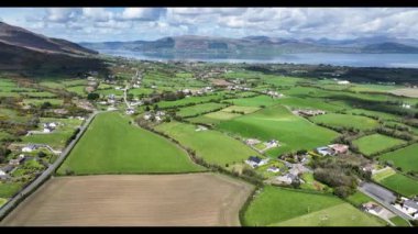 Barnevave ve Slieve Foye Dağları Glenmore Vadisi Cooley Yarımadası Carlingford Lough Louth İrlanda Denizi 