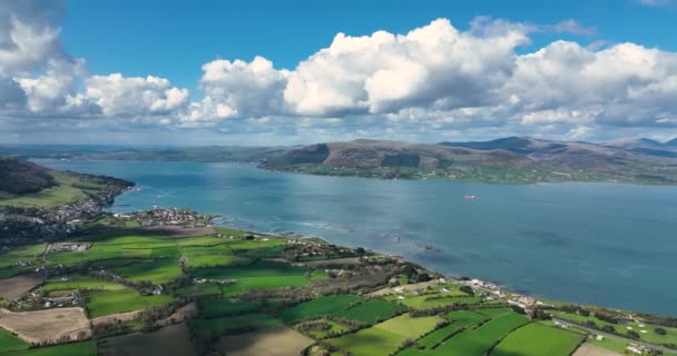 Luftbild Von Barnevave Und Slieve Foye Mountains Glenmore Valley Cooley — Stockvideo