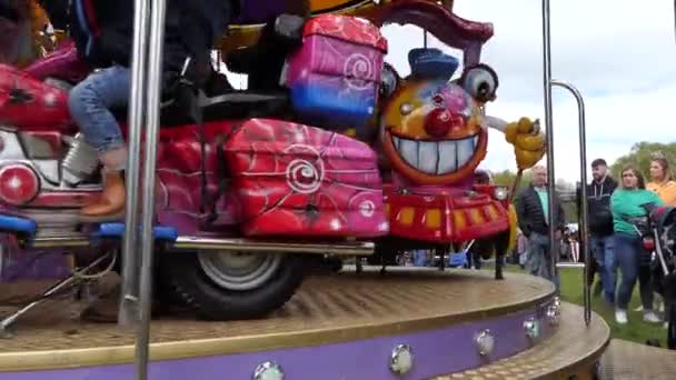 Children Enjoying Shanes Castle May Day Steam Rally Estate Antrim — Stockvideo