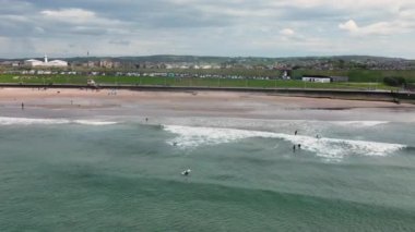 Portrush Plajı Atlantik Okyanusu Kuzey Kıyısı Ortak Antrim Kuzey İrlanda 