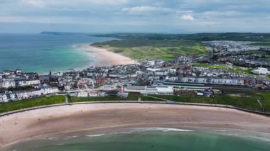 Portrush Plajı Atlantik Okyanusu Kuzey Kıyısı Ortak Antrim Kuzey İrlanda