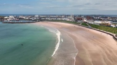 Portrush Plajı Atlantik Okyanusu Kuzey Kıyısı Ortak Antrim Kuzey İrlanda