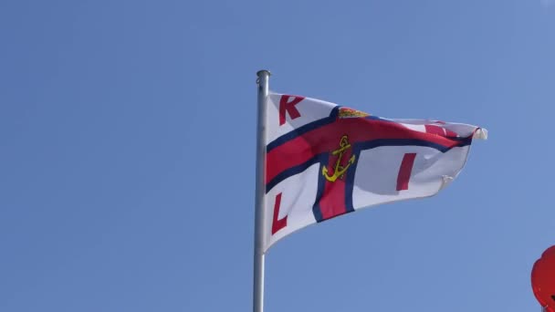 Rnli Flag Portrush Beach North Coast Antrim Northern Ireland — 图库视频影像