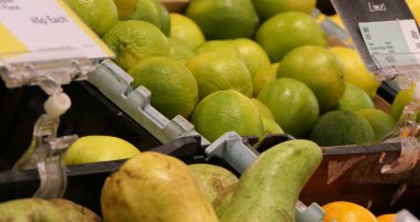 SuperValu Comber Newtown 'daki Meyve ve Sebze Şirketi Kuzey İrlanda