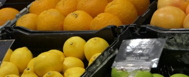 SuperValu Comber Newtown 'daki Meyve ve Sebze Şirketi Kuzey İrlanda