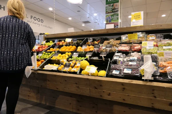 SuperValu Comber Newtown 'daki Meyve ve Sebze Şirketi Kuzey İrlanda