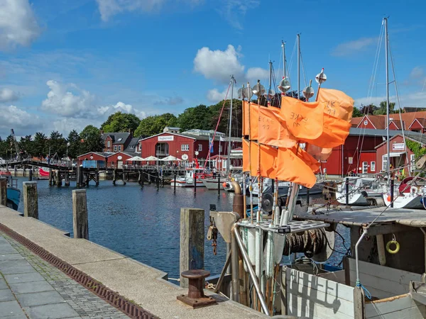 Eckernforde Schleswig Holstein Alemania Agosto 2021 Puerto Eckernforde Con Barco —  Fotos de Stock