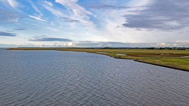 Dorum-Neufeld, Almanya açıklarındaki Aşağı Saksonya Kuzey Denizi manzarası