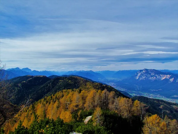 Malowniczy Widok Dobratsch Alpach Geiltalnych Geiltalowych Karyntii Region Austrii Jesienią — Zdjęcie stockowe