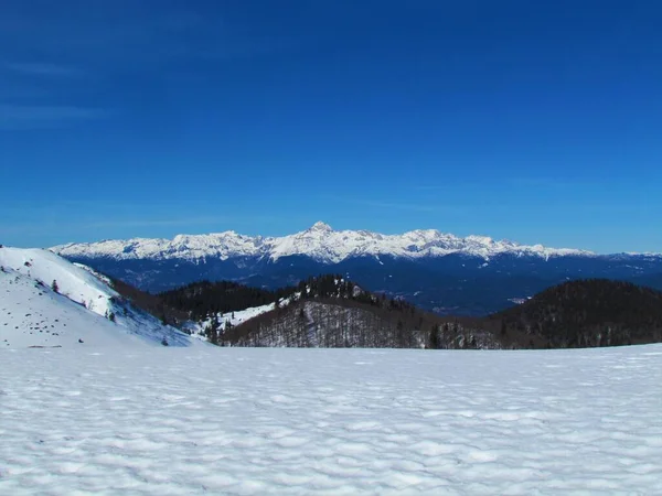 Vista Cumbre Montaña Triglav Las Montañas Circundantes Los Alpes Julianos —  Fotos de Stock