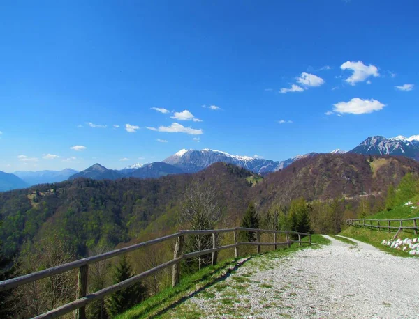 Vista Panorâmica Pico Coberto Neve Montanha Krn Parque Nacional Triglav — Fotografia de Stock