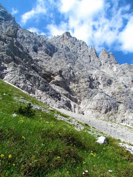 Άποψη Του Βουνού Prisojnik Από Krnica Julian Άλπεις Και Triglav — Φωτογραφία Αρχείου