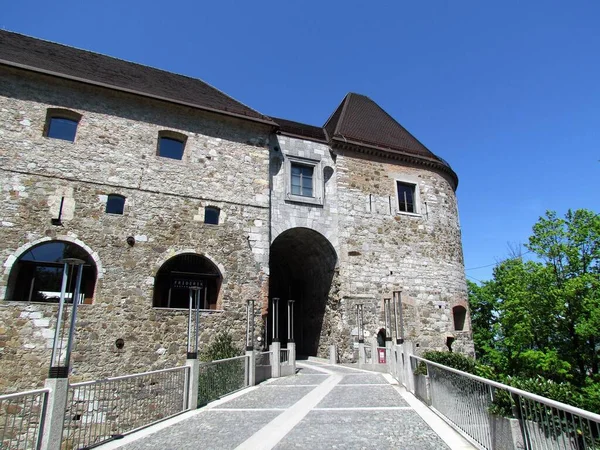 2021年5月10日 斯洛文尼亚卢布尔雅那城堡入口 — 图库照片