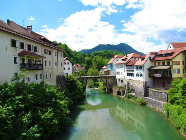 Kamniti Más Puente Sobre Río Selska Sora Skofja Loka Eslovenia — Foto de Stock