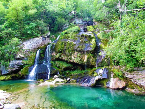 Θέα Του Καταρράκτη Virge Κοντά Στο Bovec Στην Παράκτια Περιοχή — Φωτογραφία Αρχείου