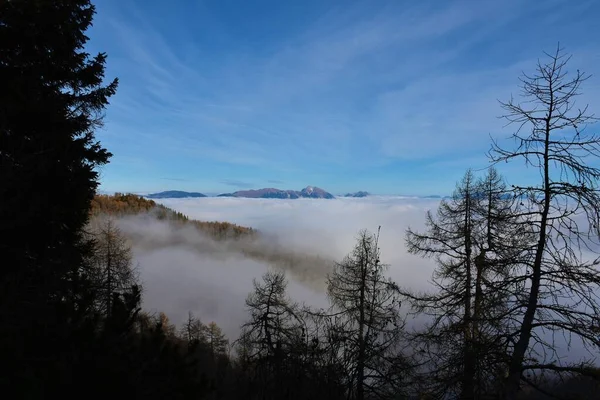 Vista Panorámica Los Alpes Karavanke Kamnik Savinja Gorenjska Eslovenia Elevándose —  Fotos de Stock
