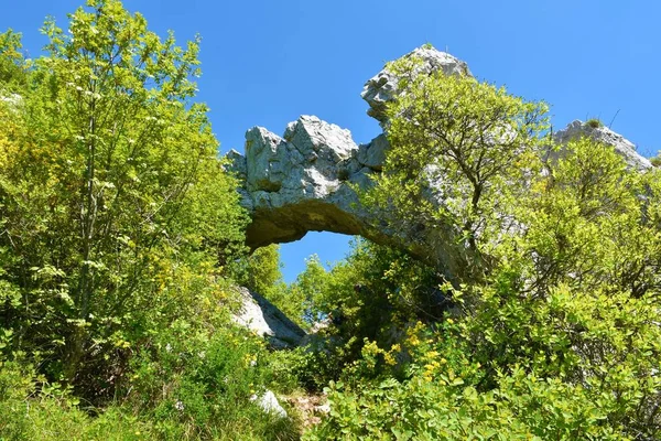 Vista Formación Rocas Puente Natural Veli Badin Cerca Socerga Istria — Foto de Stock