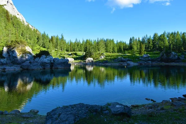 Julian Alpleri Ndeki Triglav Gölü Ndeki Dvojno Jezero Slovenya Daki — Stok fotoğraf