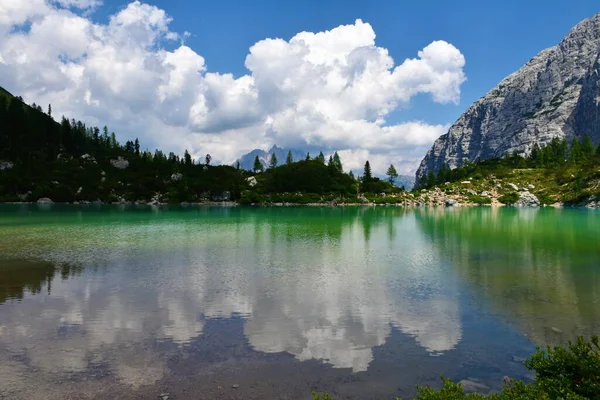 Malowniczy Widok Jezioro Sorapis Dolomitach Pobliżu Cortina Ampezzo Regionie Veneto — Zdjęcie stockowe