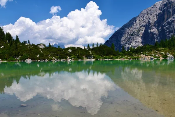 Pemandangan Danau Sorapis Alpen Dolomite Dekat Cortina Ampezzo Wilayah Veneto — Stok Foto