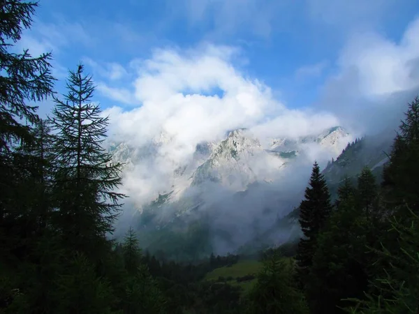 View Mountain Stol Karavanke Mountains Covered Clouds Gorenjska Slovenia — Fotografia de Stock