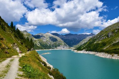 Water stream bellow Gossfalle waterfall