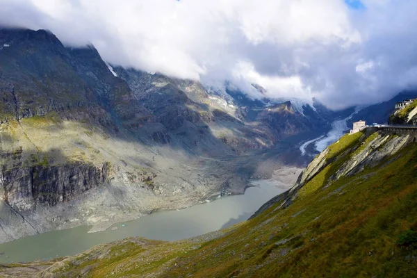 Scenic View Pasterze Glacier Lake Bellow Glockner Group High Tauern — Stockfoto