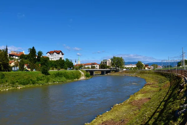 Slovenya Nın Stajerska Kentindeki Celje Kasabasından Geçen Savinja Nehri Bir — Stok fotoğraf