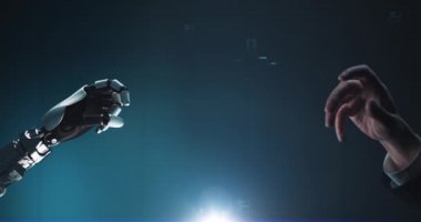 Ekin işadamı robota dönüşüyor