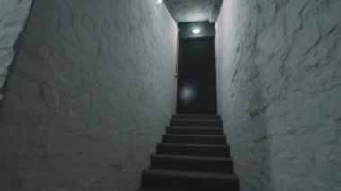 IT şirketinin ofisinde sığınak.