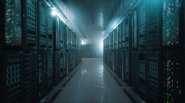Düşük ışıklandırmalı sunucu odasının 3 boyutlu görüntüsü. Sunucuları olan büyük raflar. Büyük veri ve uzak bulut hesaplama kavramı