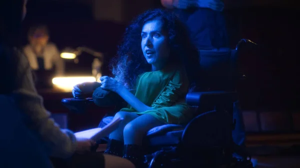 Actress Disability Play Rehearsal Emotionally Acting Wheelchair Theater Stage Group — Φωτογραφία Αρχείου