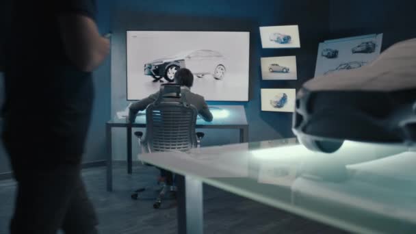 Automobiloví Inženýři Designéři Pracují High Tech Inovativní Automobilce Díky Tomu — Stock video