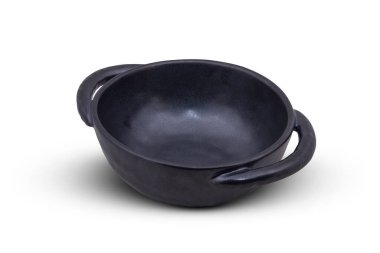 Beyaz arkaplanda siyah seramik çömlek izole