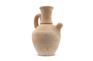 Çömlek sürahisi beyaz arkaplanda izole edildi