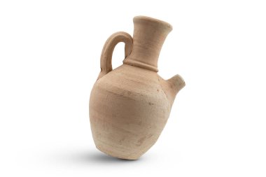 Çömlek sürahisi beyaz arkaplanda izole edildi