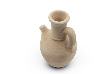 Çömlek sürahisi beyaz arkaplanda izole edildi