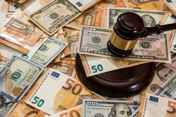 Juez Martillo Juez Sobre Dólar Billete Euros Derecho — Foto de Stock